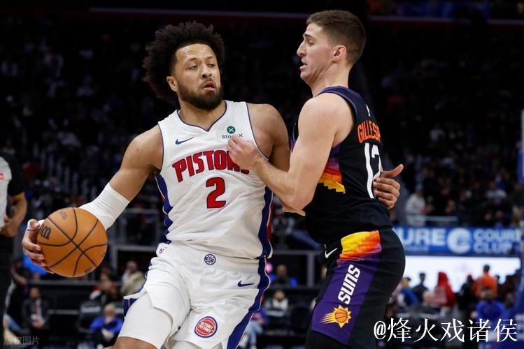 坎宁安两双杜伦16+18 阿伦33+5活塞主场逆转太阳